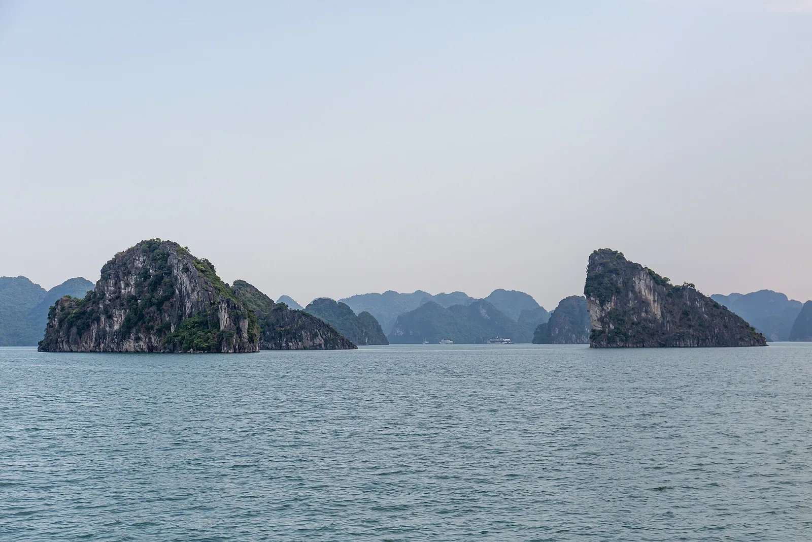 Vietnam Hanoi & Halong Bay – 8 Days — destination photo 1